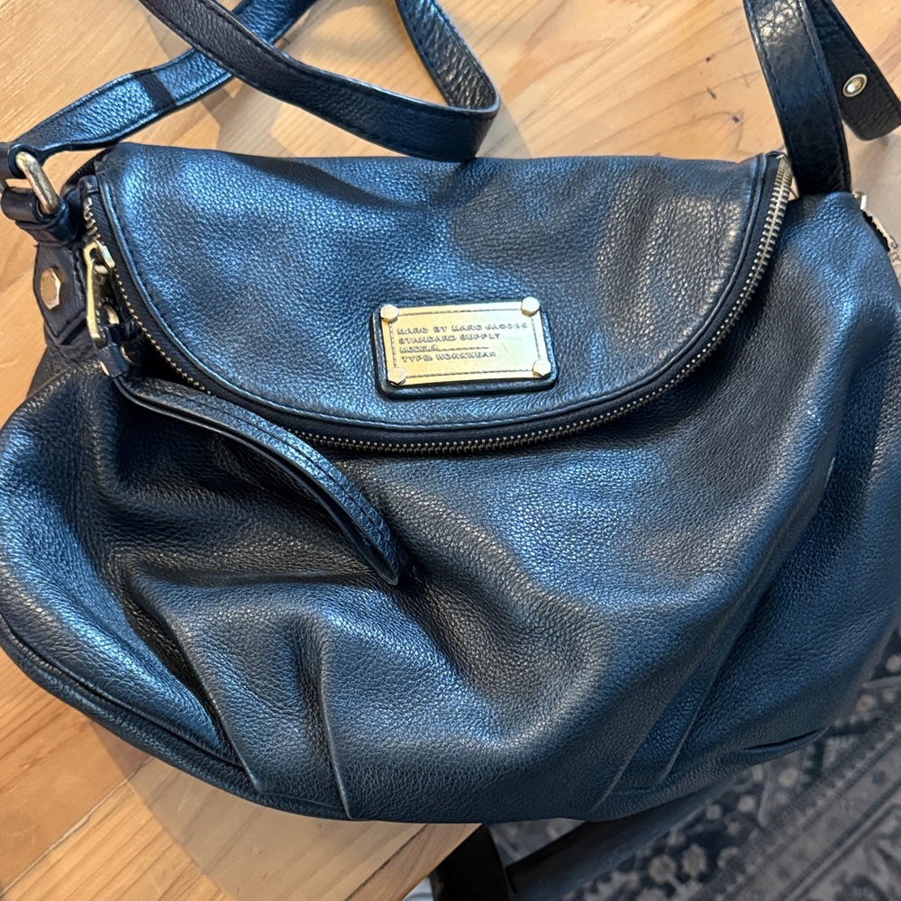 Marc Jacobs Navy Leather Shoulder Bag
